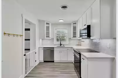 818 Madison Avenue W, Charleston, SC 29412 - Photo 16
