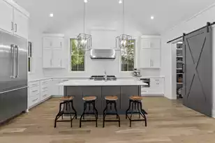 680 Atlantic St, Mount Pleasant, SC 29464 - Photo 10