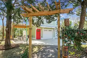 1354 Bluebird Dr, Mount Pleasant, SC 29464 - Photo 4