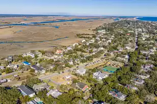 3 Florence St, Sullivans Island, SC 29482 - Photo 18