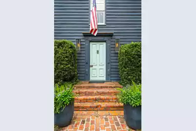 242 Middle Street, Mount Pleasant, SC 29464 - Photo 2