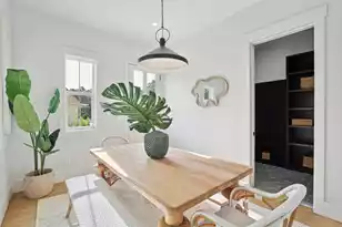 362 6th Ave, Mount Pleasant, SC 29464 - Photo 12