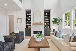 362 6th Ave, Mount Pleasant, SC 29464 - Photo 8