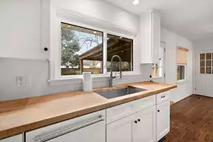 713 Magnolia Rd, Charleston, SC 29407 - Photo 6