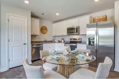 131 Brooks Drive, Holly Hill, SC 29059 - Photo 4