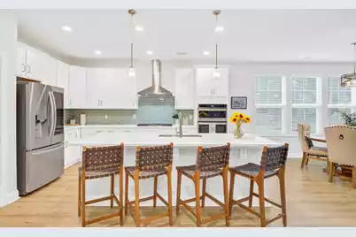 608 Pointe Boulevard S, Summerville, SC 29483 - Photo 2