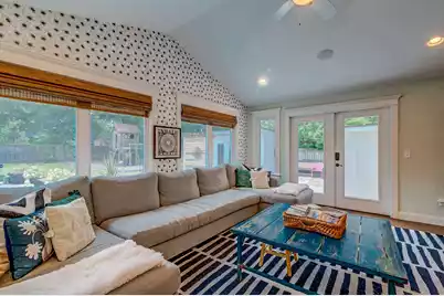 902 Mikell Drive, Charleston, SC 29412 - Photo 10