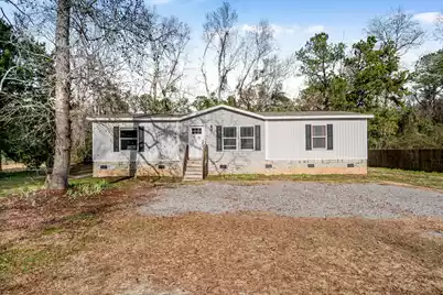 116 Church Street E, Bonneau, SC 29431 - Photo 2