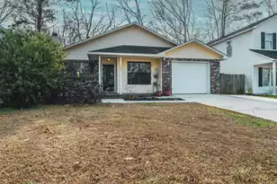 1221 Jeanna St, Summerville, SC 29486 - Photo 1