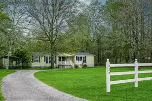 220 Albacore Rd, Bonneau, SC 29431 - Photo 2