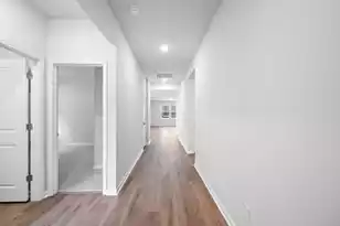 785 Meadowbrook Ln, Summerville, SC 29486 - Photo 2