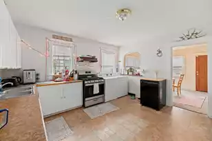 7 Gordon St, Charleston, SC 29403 - Photo 10