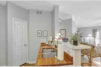 1300 Park W Boulevard #706, Mount Pleasant, SC 29466 - Photo 8