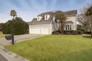 1250 Abercorn, Mount Pleasant, SC 29466 - Photo 2
