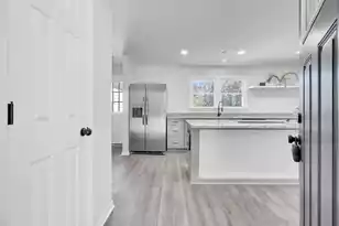 200 Roosevelt Dr, Saint Stephen, SC 29479 - Photo 12