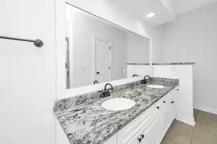 1476 Belcourt Ln, Mount Pleasant, SC 29466 - Photo 16