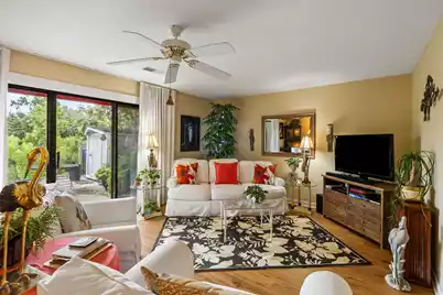 163 Heritage Circle #K-8, Mount Pleasant, SC 29464 - Photo 8