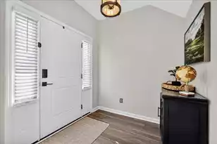 604 Dunswell Dr, Summerville, SC 29486 - Photo 4