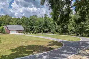 637 Cummings Chapel Rd, Ridgeville, SC 29472 - Photo 4