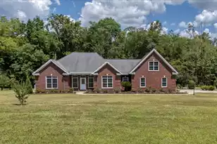 637 Cummings Chapel Rd, Ridgeville, SC 29472 - Photo 2