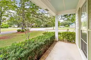 1055 Grand Concourse St, James Island, SC 29412 - Photo 4