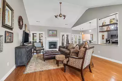 2044 Hallahan Court, Mount Pleasant, SC 29464 - Photo 4