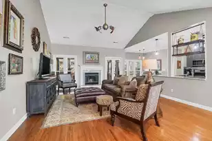 2044 Hallahan Ct, Mount Pleasant, SC 29464 - Photo 4