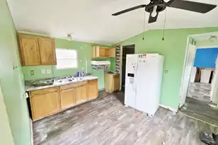 180 Cherry Tree Ln, Walterboro, SC 29488 - Photo 4