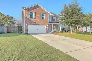 1031 Banker Ct, Mount Pleasant, SC 29429 - Photo 2