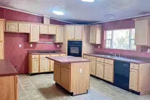 977 Macon Ln, Walterboro, SC 29488 - Photo 16