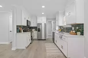 217 Blossom St, Goose Creek, SC 29445 - Photo 4