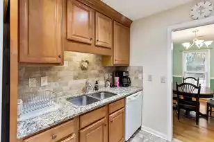 758 Larkwood Rd, Charleston, SC 29412 - Photo 8