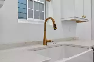 112 America St, Charleston, SC 29403 - Photo 6