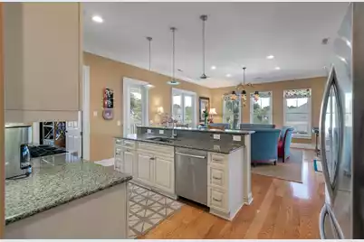 802 Ashley Avenue W, Folly Beach, SC 29439 - Photo 10