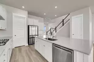 268 Witherspoon St, Summerville, SC 29486 - Photo 18