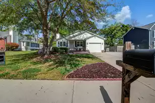 335 Camelot Dr, Goose Creek, SC 29445 - Photo 1