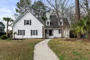 27 Fitzroy Dr, Charleston, SC 29414 - Photo 2