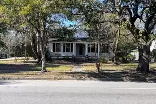 227 Church Street N, Manning, SC 29102 - Photo 2