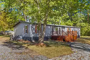 334 Glen St, Summerville, SC 29483 - Photo 1