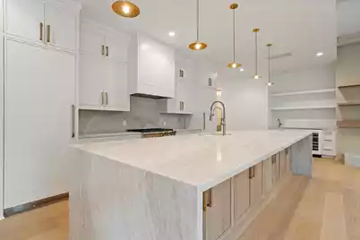 211 Seven Farms Drive #202, Charleston, SC 29492 - Photo 4