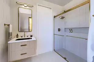 211 Seven Farms Drive, Charleston, SC 29492 - Photo 14