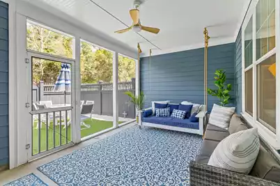 2061 Kings Gate Lane, Mount Pleasant, SC 29466 - Photo 8