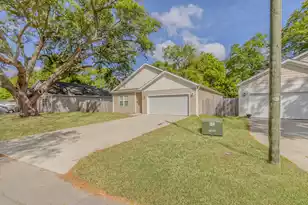 2420 Raymond Ave, North Charleston, SC 29406 - Photo 4