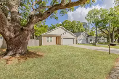 2420 Raymond Avenue, North Charleston, SC 29406 - Photo 2