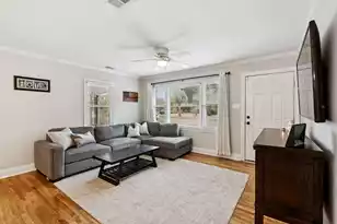 1131 Crull Dr, Charleston, SC 29407 - Photo 8