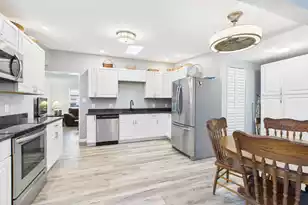 409 Chippendale Ln, Bonneau, SC 29431 - Photo 6