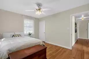 822 Rogers Ln, Mount Pleasant, SC 29464 - Photo 16