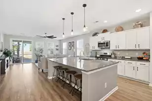 711 Kilarney Rd, Summerville, SC 29483 - Photo 10