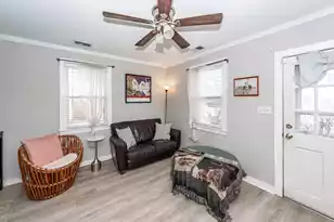 1055 Glenshaw St, North Charleston, SC 29405 - Photo 8