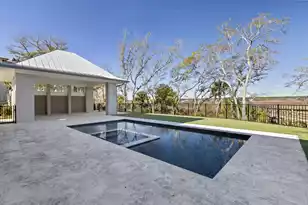 925 Fish Cp Rd, Charleston, SC 29492 - Photo 48